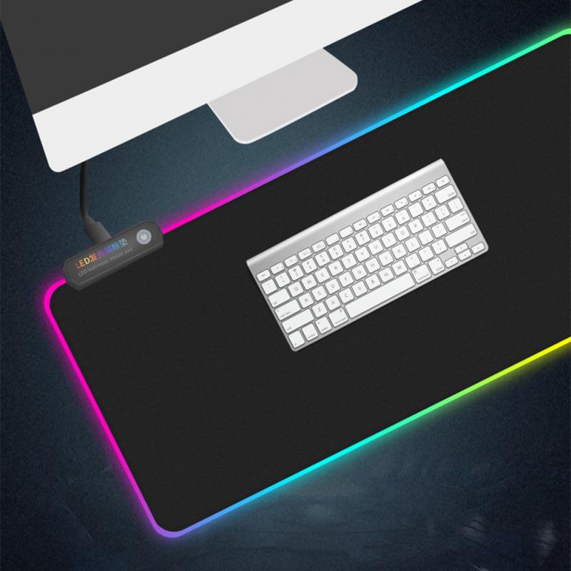 Super-grand clavier émettant de la lumière tapis de souris de jeu à verrouillage latéral épaissi sept couleurs rvb LED lumières éclairage de contrôle de clé